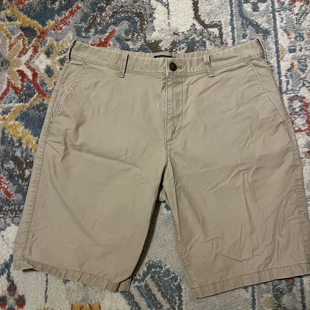 Men's Khaki Shorts